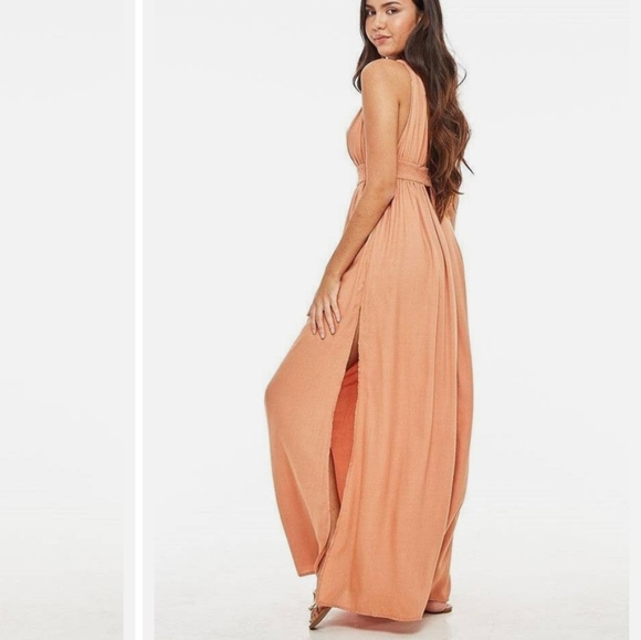 Indah Anjeli Dress - Picture 2 of 7